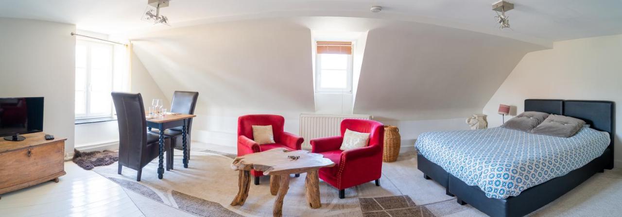 Le Richmond Hotel Godinne Екстериор снимка